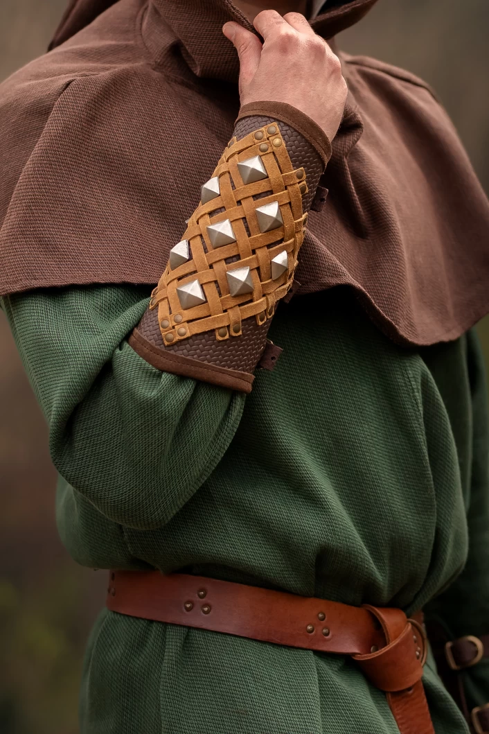 Thug Bracers - Brown