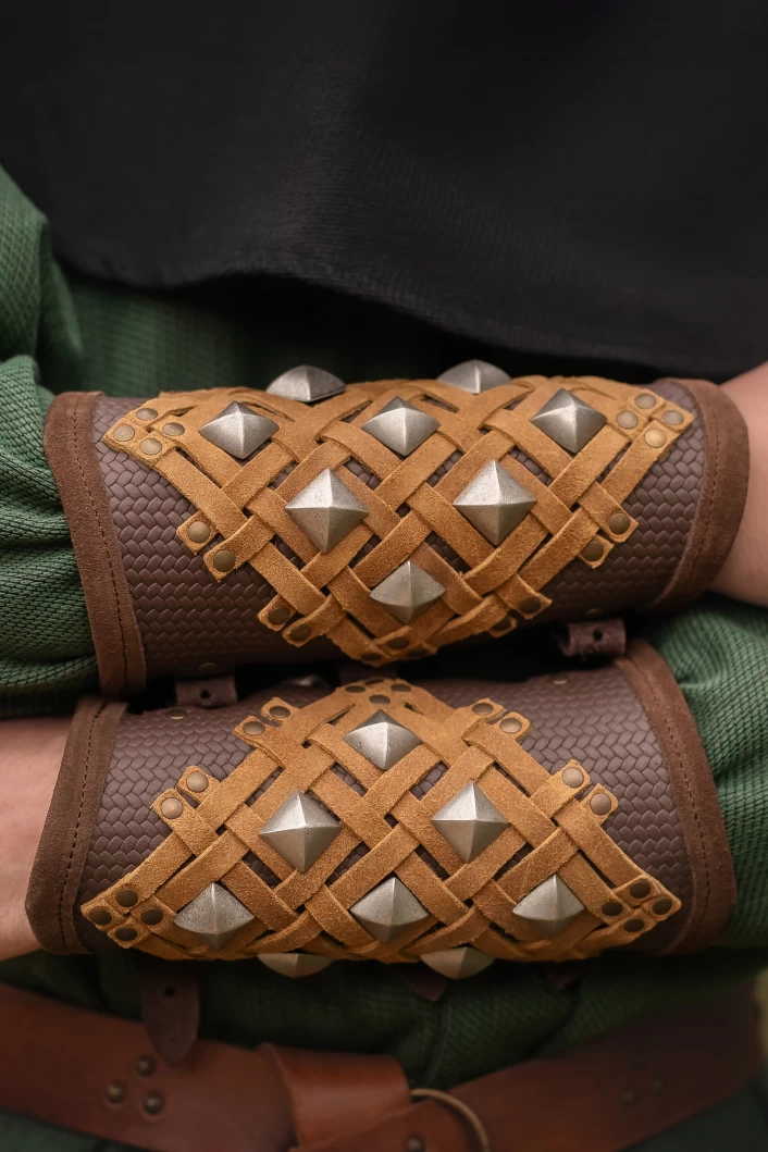 Thug Bracers - Brown