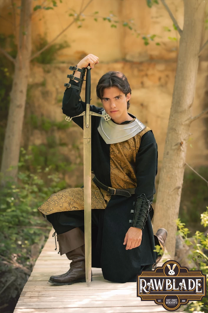 Lawrence knight tabard Chessed - Yellow