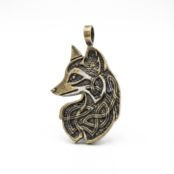 Ruse Fox Amulet - Or