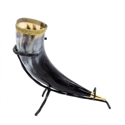 Jarl prydet horn