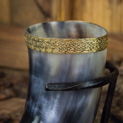Jarl prydet horn
