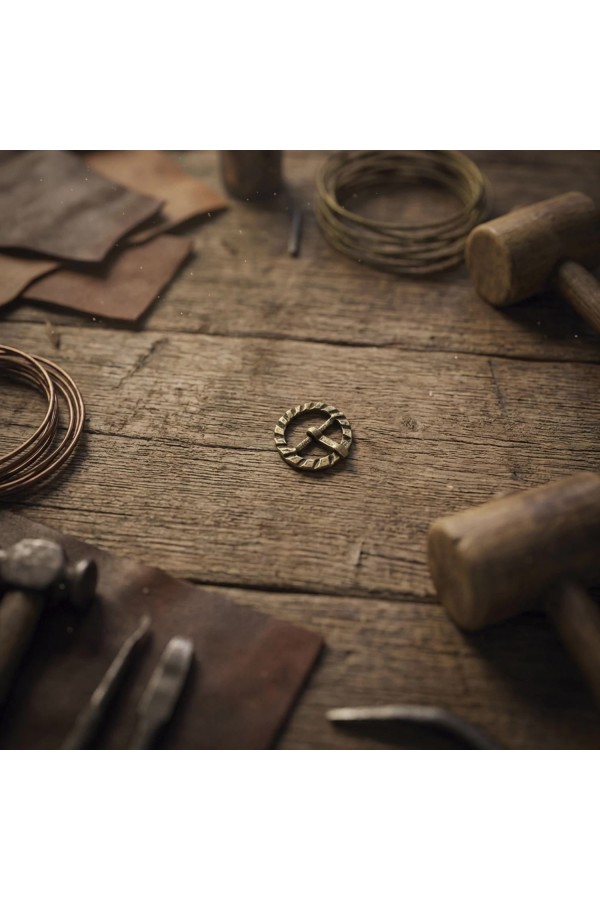 Brigid Buckle - Goud