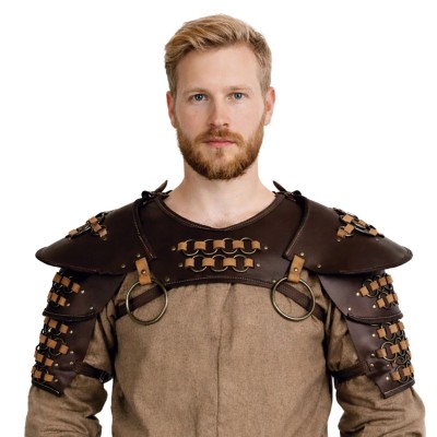 Krigergorget med skulderpanser