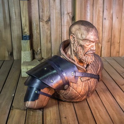 Warrior  pauldron