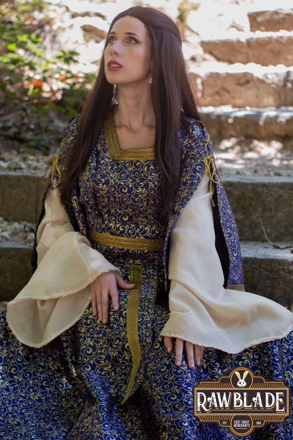 Aquitania Noble Dress