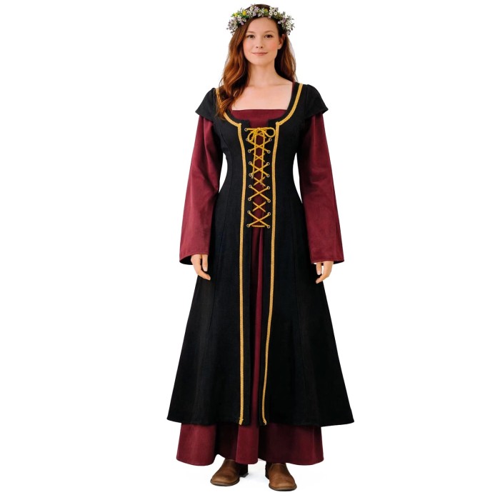 Marketta Surcoat