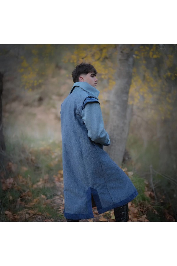 Viktor Coat