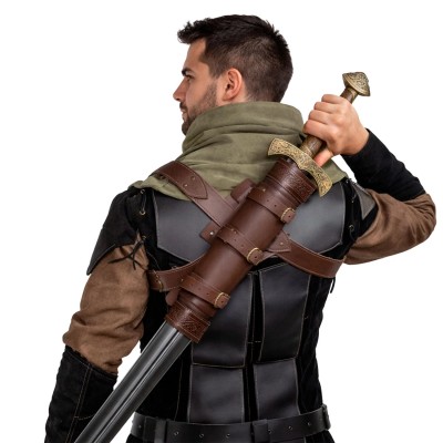 Astrid Back Holder