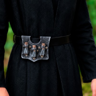 Lobella Rust, 3 Potions belt holder