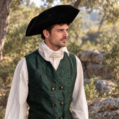Tricorne en croûte de cuir