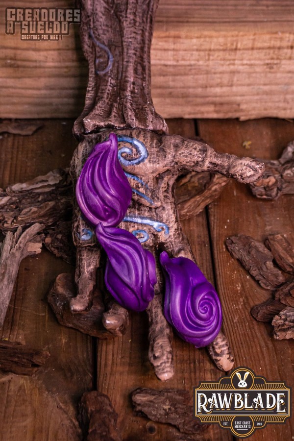 Piccola fiamma viola
