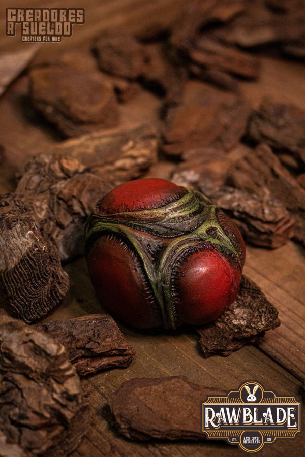 Eldritch Egg - Grøn/Rød