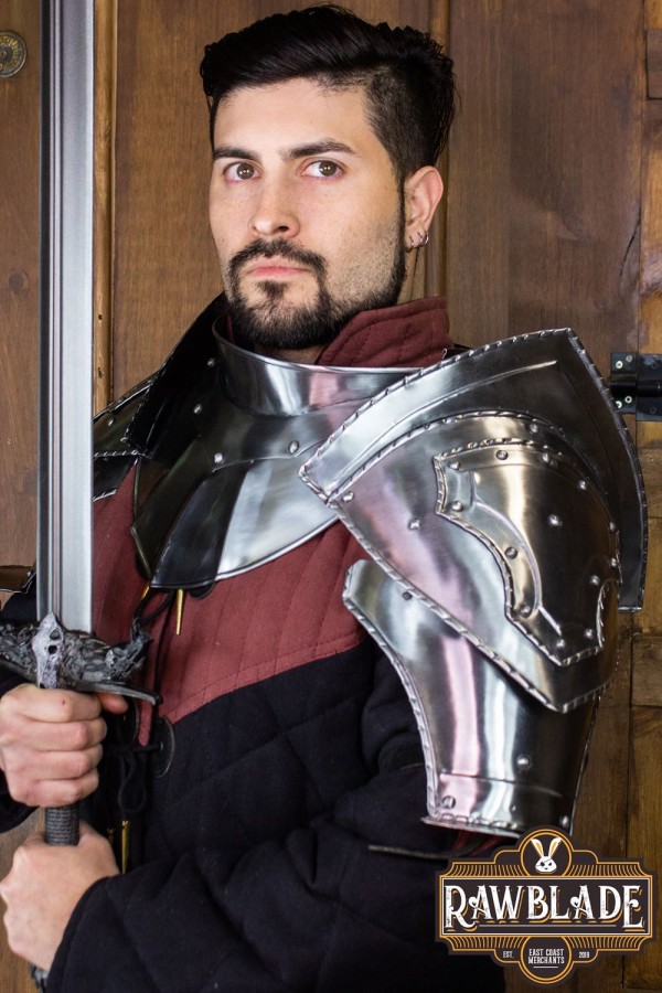 Defiant Pauldrons