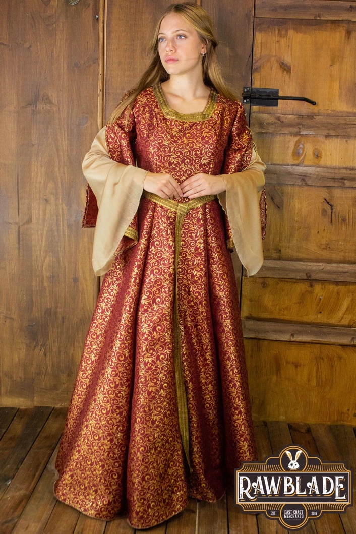 Aquitania Noble Dress - Red
