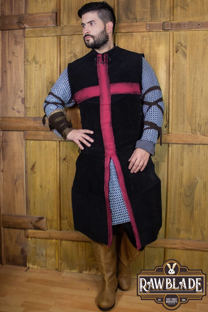 Crussader Knight Tabard - Black/Red