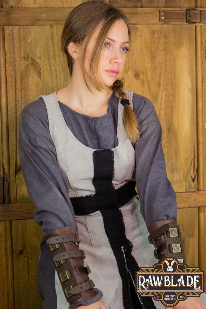 Crussader Knight Tabard, Woman - Gray/Black