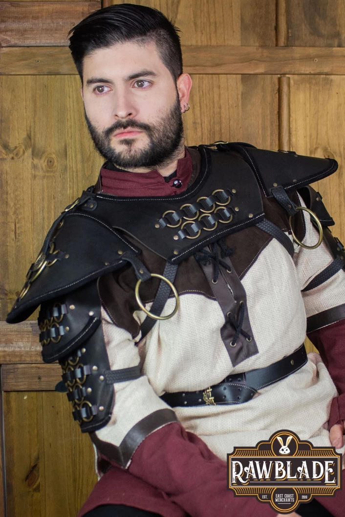 Fighter Gorget with Pauldrons - Black