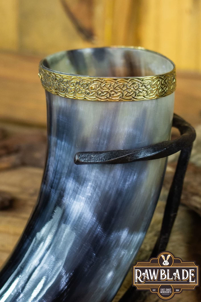 Jarl Ornamented Horn