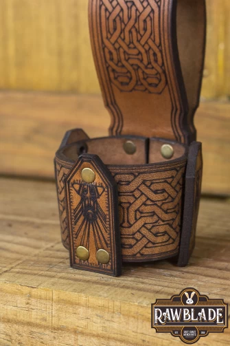 Bormund Holder - Light Brown