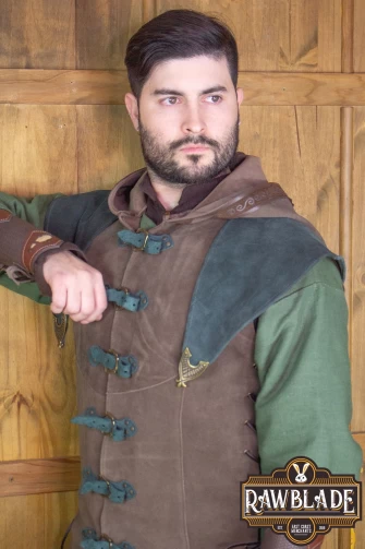 Karanthir Leather Jerkin - Brown/Green