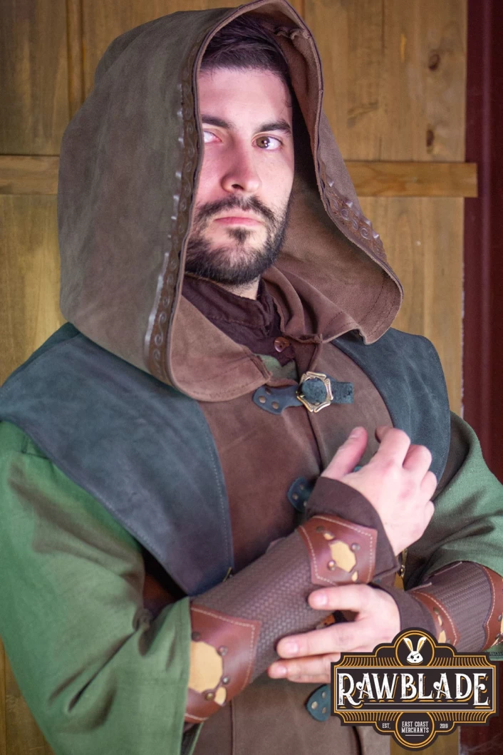 Karanthir Leather Jerkin - Brown/Green