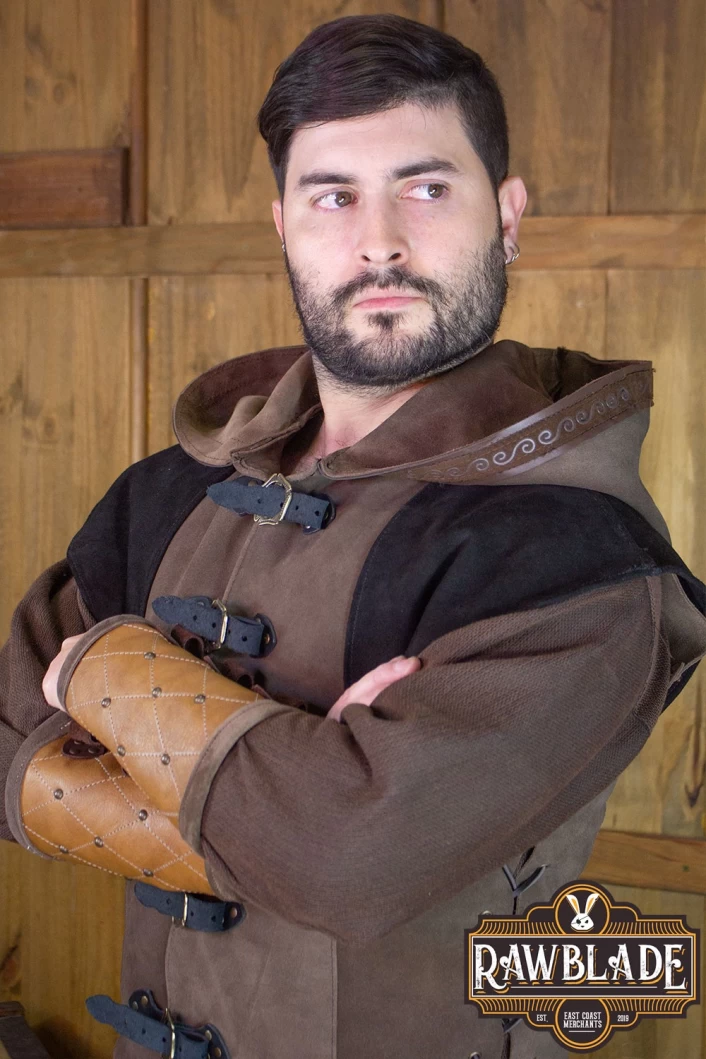 Karanthir Leather Jerkin - Brown/Black
