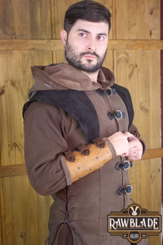 Karanthir Leather Jerkin - Brown/Black