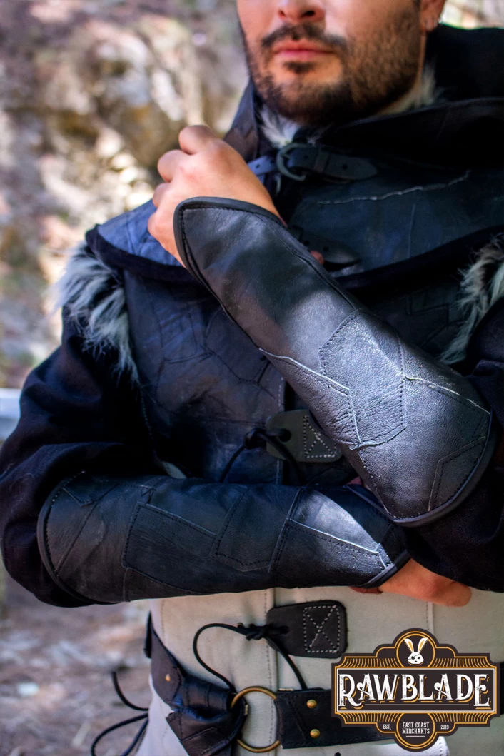 Hunter Bracers - Black