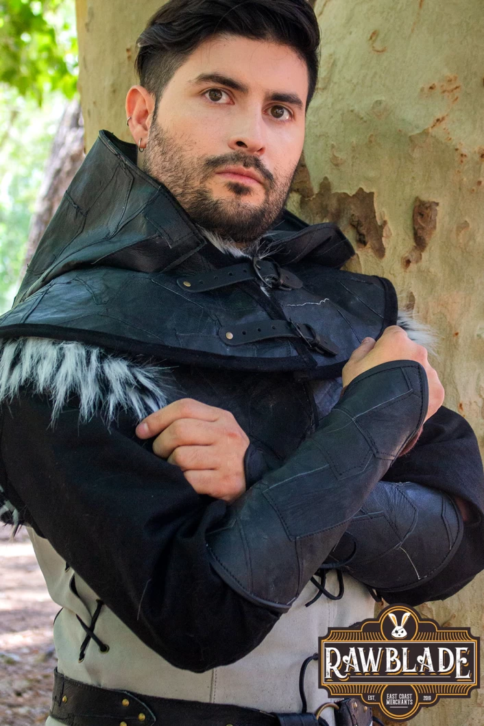Hunter Bracers - Black
