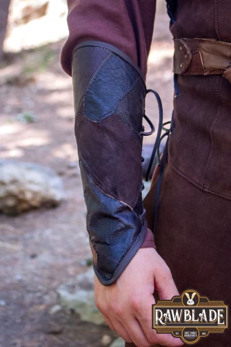 Hunter Bracers - Brown