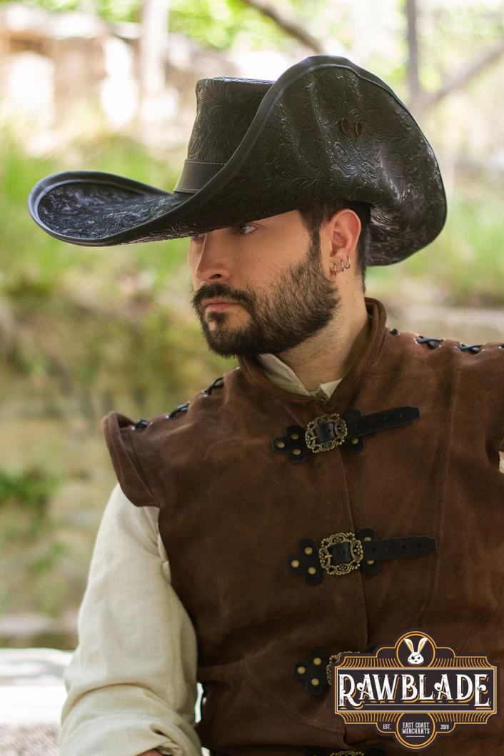Toledano's half wing hat - Deluxe Black