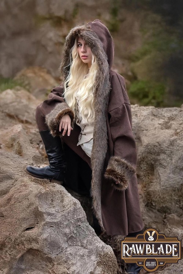Cappotto a figliata di pelliccia barbarica